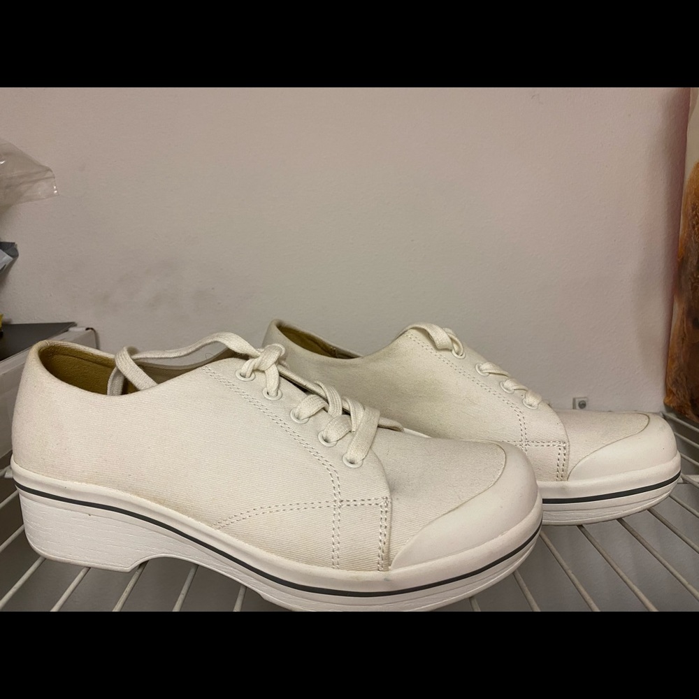 Vegan Danskos